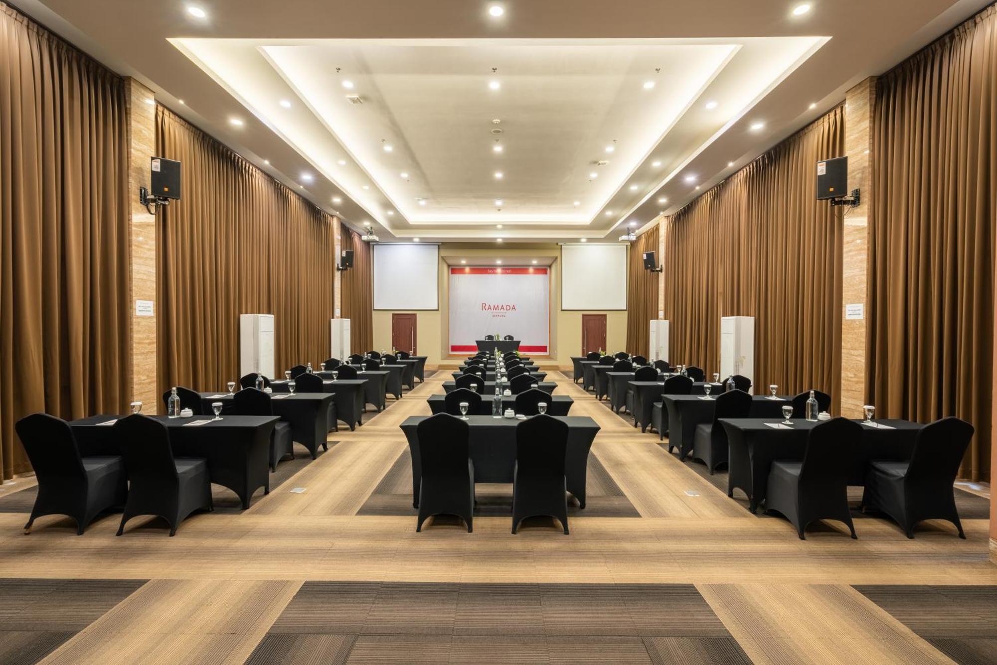 Ramada By Wyndham Serpong Kültér fotó