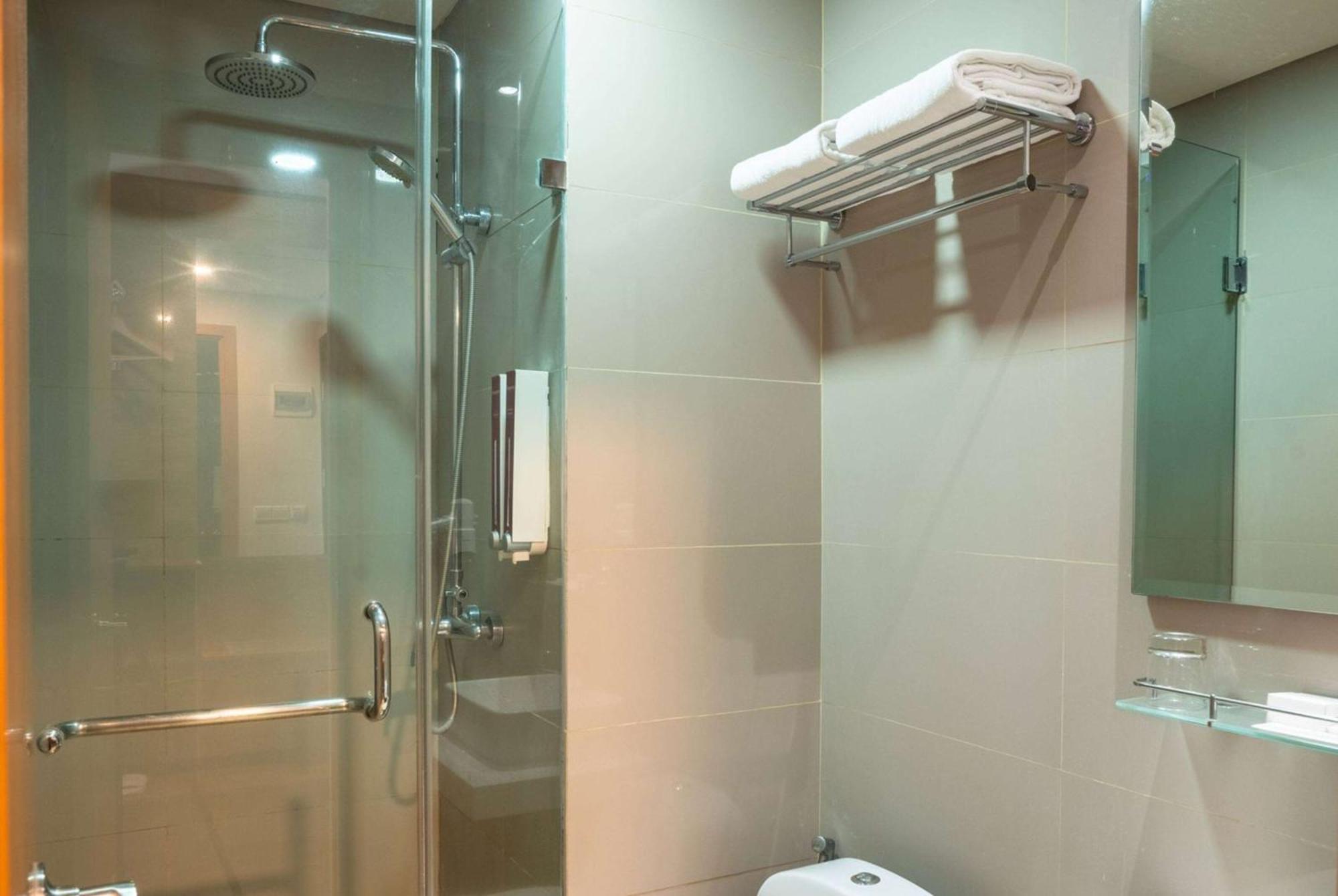 Ramada By Wyndham Serpong Kültér fotó