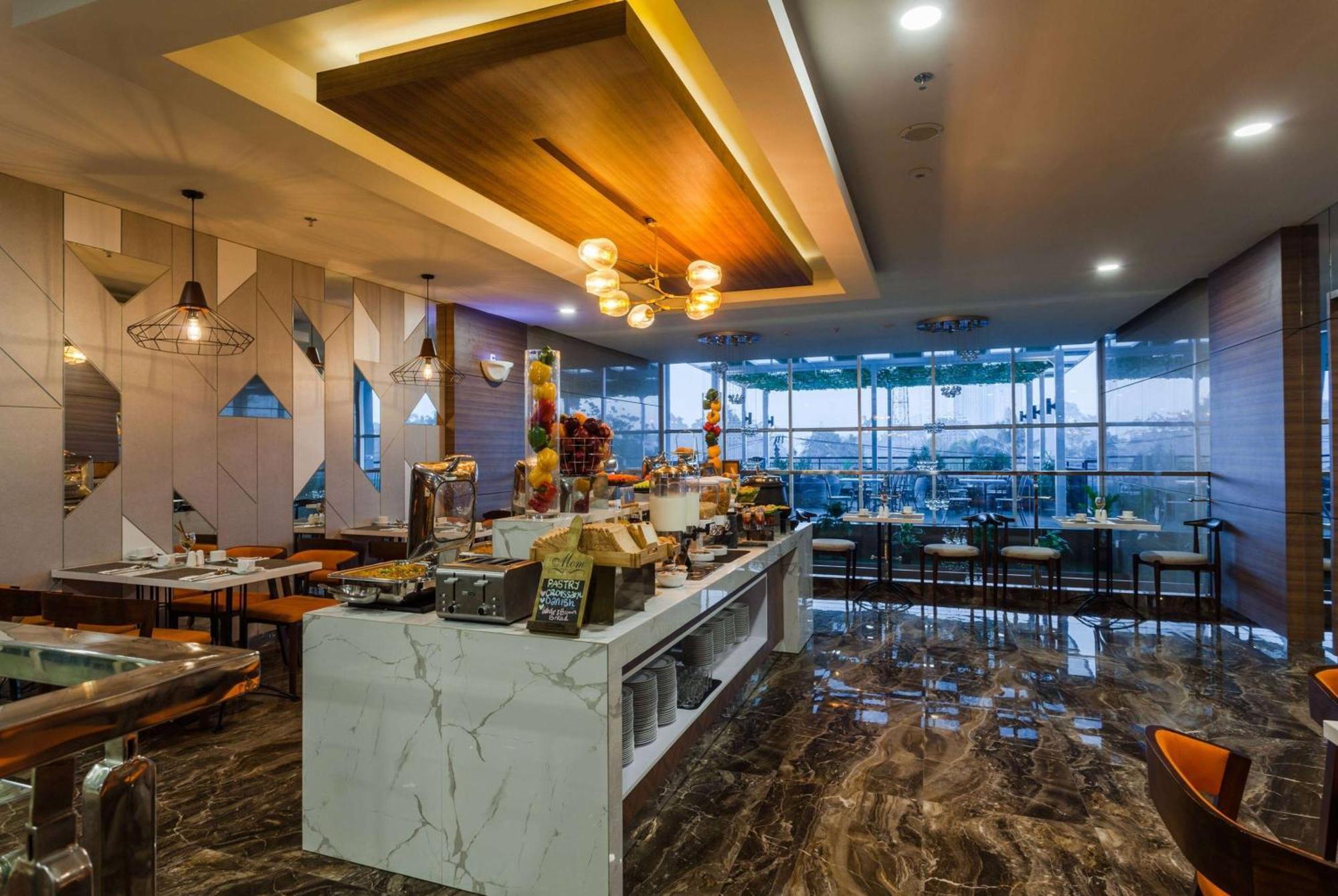 Ramada By Wyndham Serpong Kültér fotó